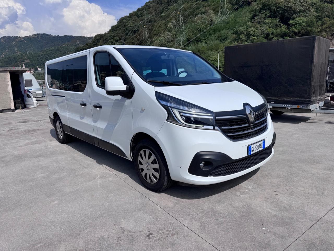 Renault Trafic T29 2.0 DCI EU6 PASSO LUNGO 9p +IVA