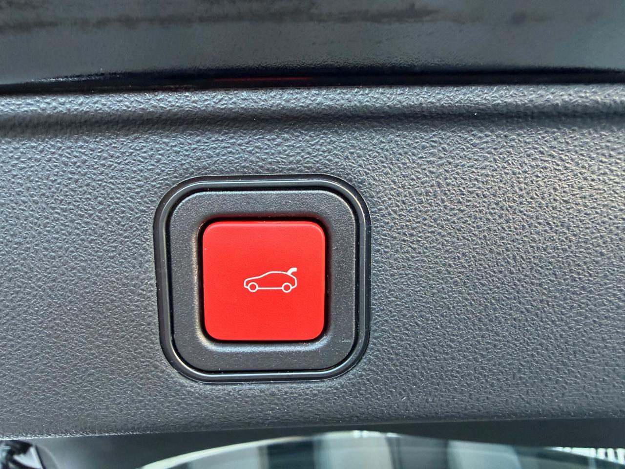 Fiat 600 Hybrid 100CV DCT MHEV La Prima