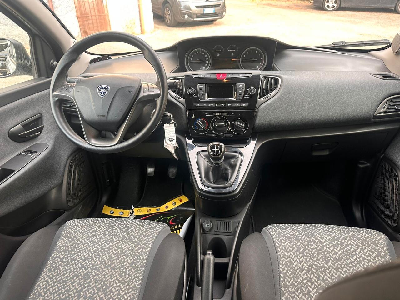 Lancia Ypsilon 1.2 69 CV 5 porte Elefantino