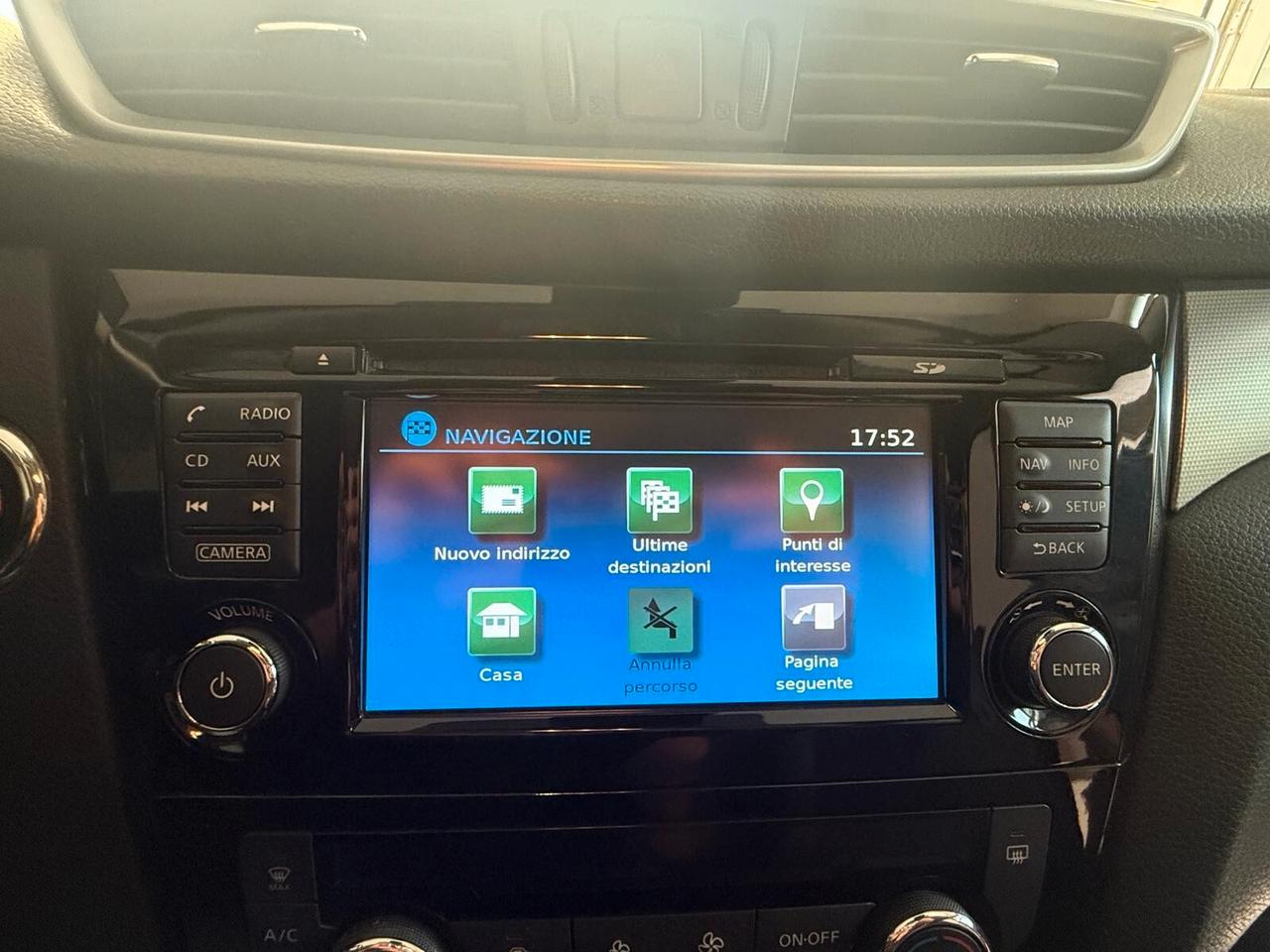 Nissan Qashqai 1.5 dCi N-Connecta