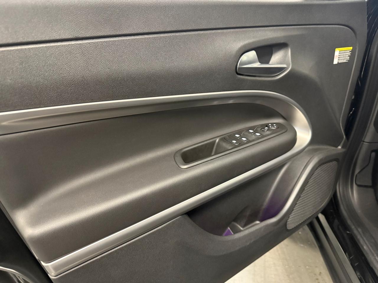 Jeep Avenger 1.2 Turbo 100 CV MHEV Summit