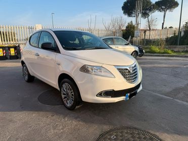 Lancia Ypsilon 0.9 TwinAir METANO 2013