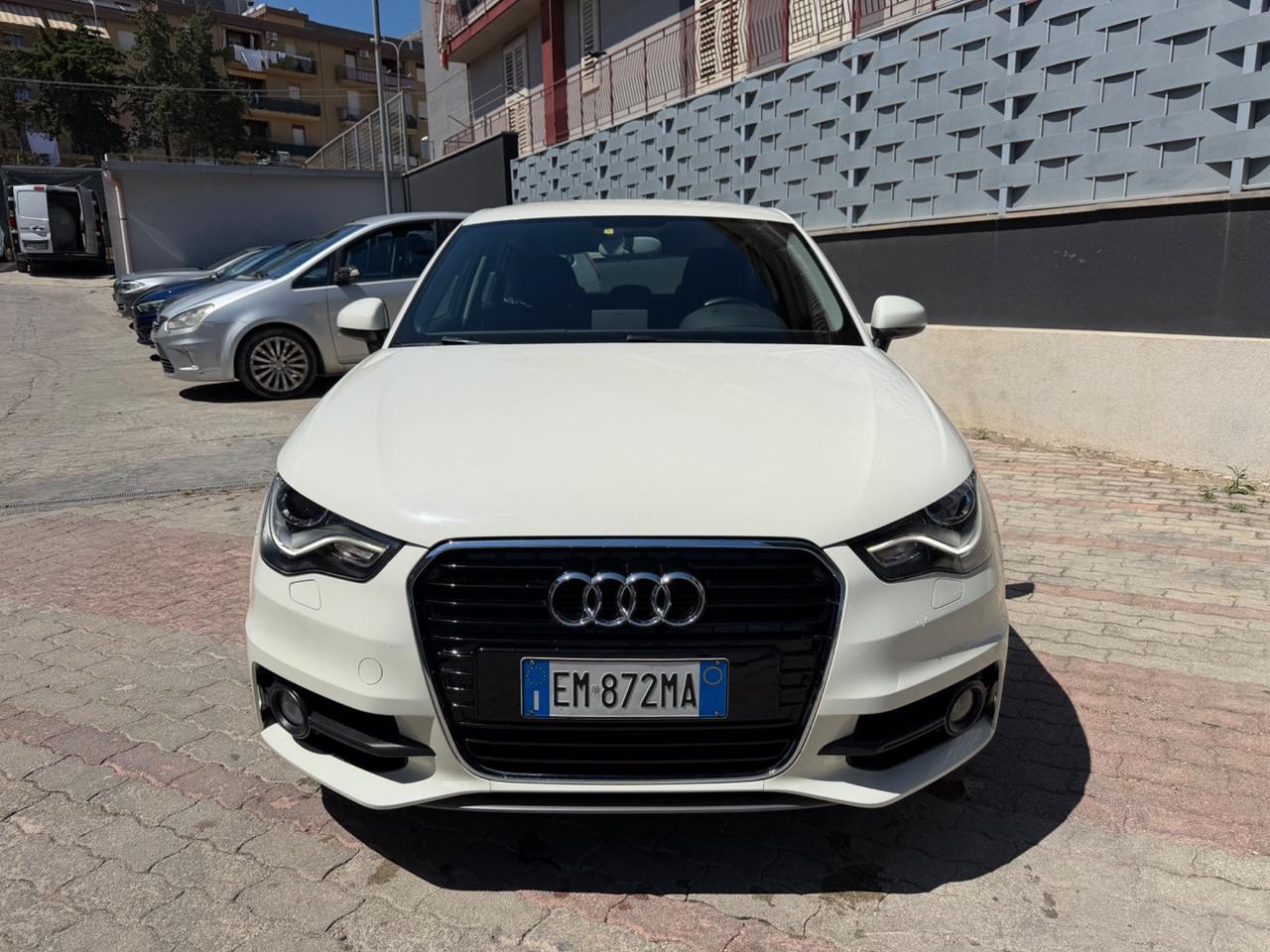 Audi A1 SPB 1.6 TDI S line edition LED 2013