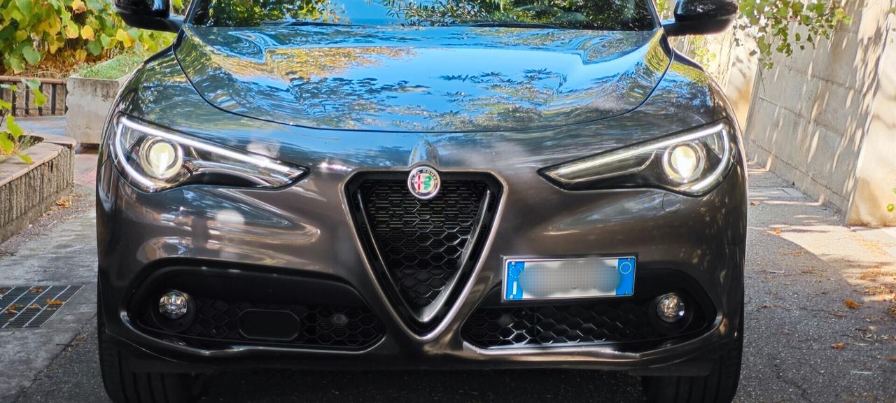 Alfa Romeo Stelvio 2.2 Turbodiesel 210 CV AT8 Q4 Veloce