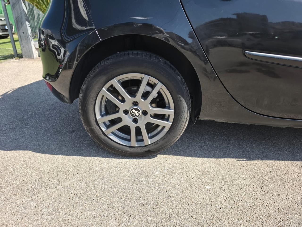 Renault Clio 1.2 16V 5 porte Dynamique