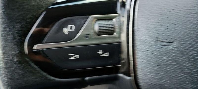 Peugeot 2008 PureTech 100 S&S Allure