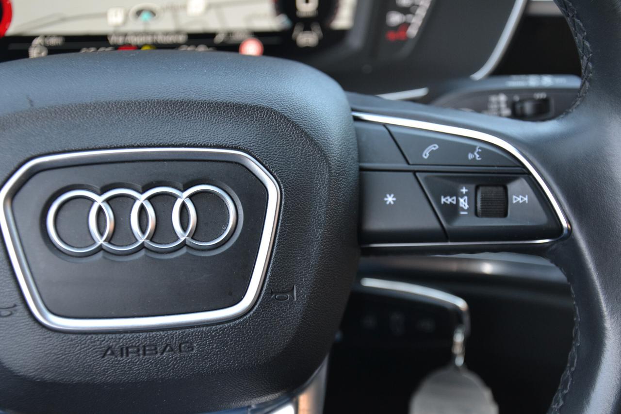 Audi Q3 2.0 150CV QUATTRO SPORTBACK AUTOM. *PREZZO REALE*