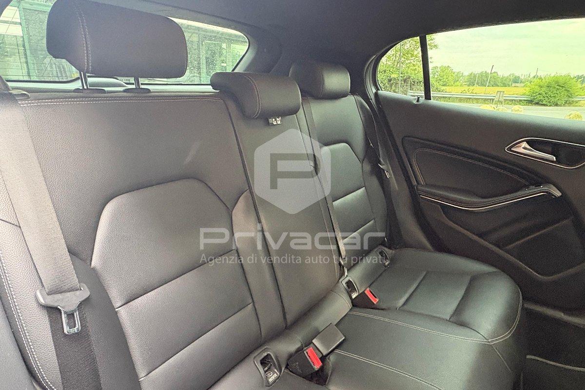 MERCEDES GLA 200 d Automatic Sport