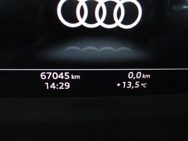 Audi Q3 SPB 35 TDI S tronic Identity Black