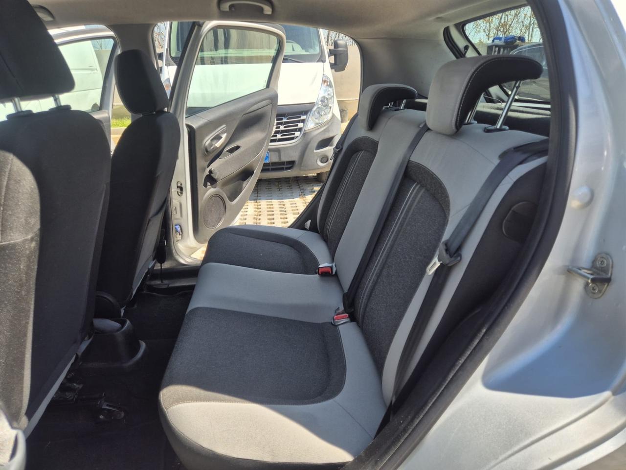 Fiat Punto 1.4 8V 5 porte Easypower Lounge GPL