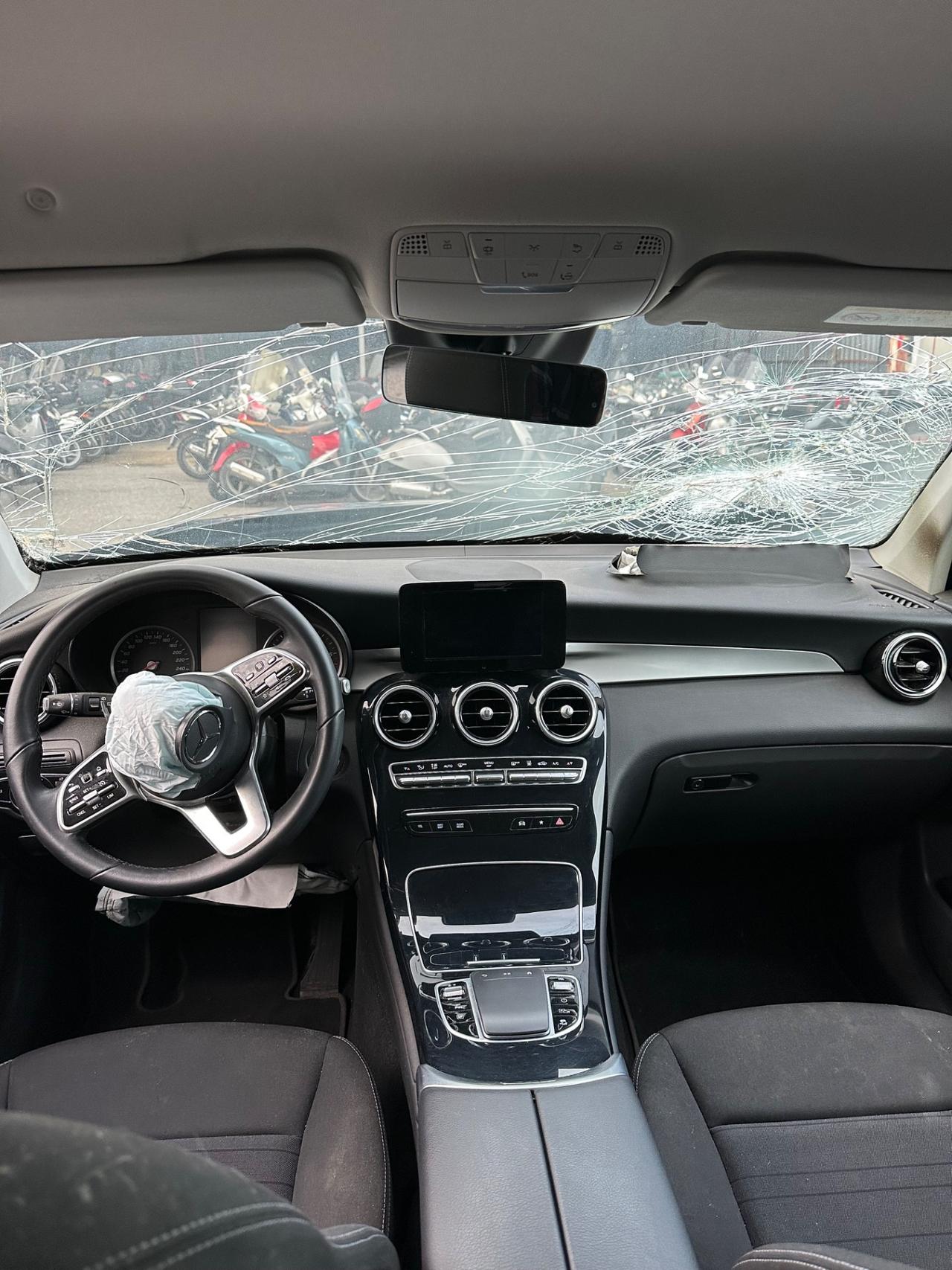 Mercedes-benz GLC 300de 4Matic EQPower INCIDENTATA