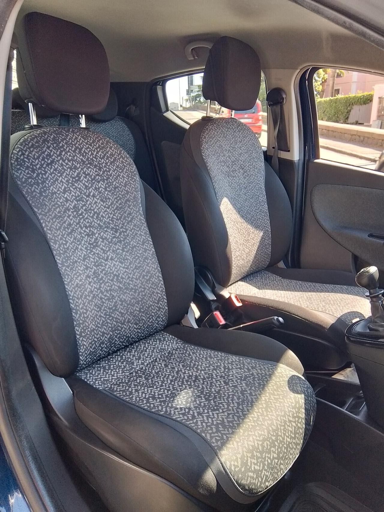 Lancia Ypsilon 1.2 69 CV 5 porte GPL Ecochic Gold