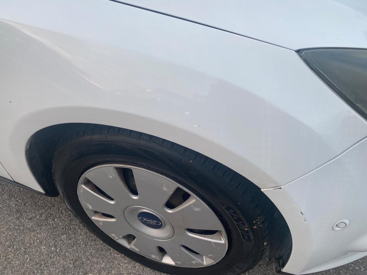 Ford Focus 1.6 TDCi 95 CV SW Titanium OK PER NEOPATENTATI