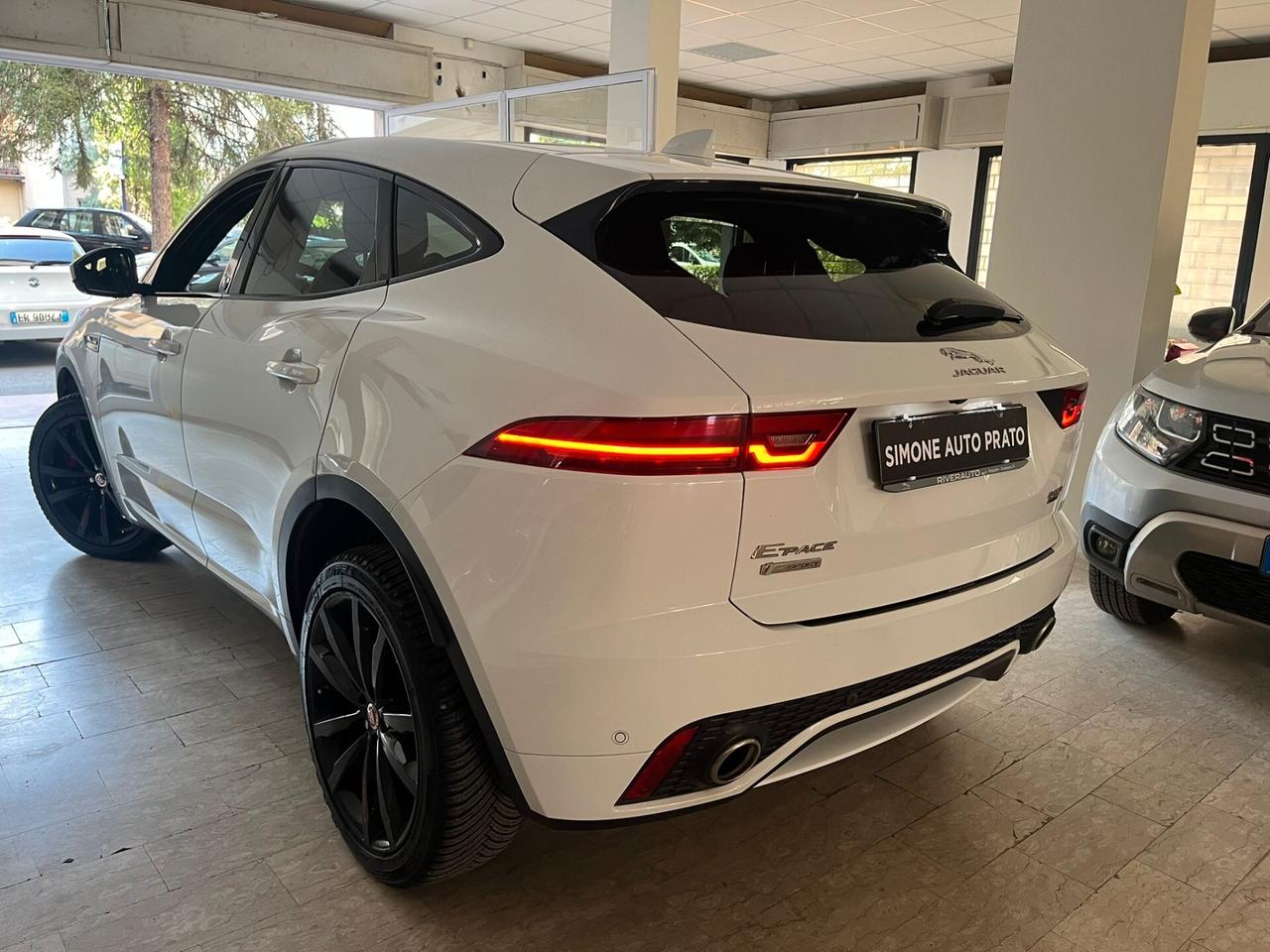 Jaguar E-Pace 2.0D 150 CV AWD aut. R-Dynamic HSE