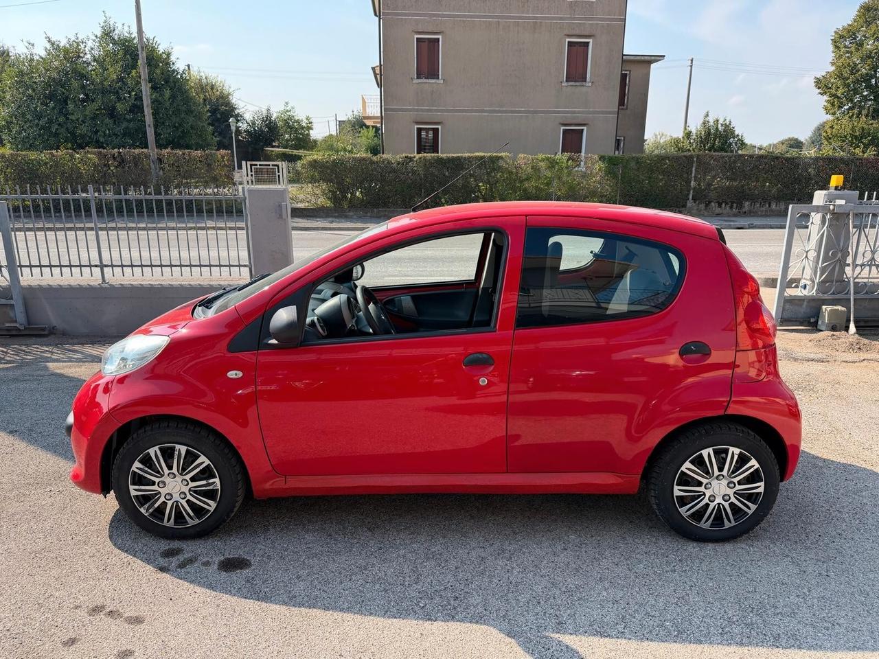 Peugeot 107 1.0 68CV 5p. Desir