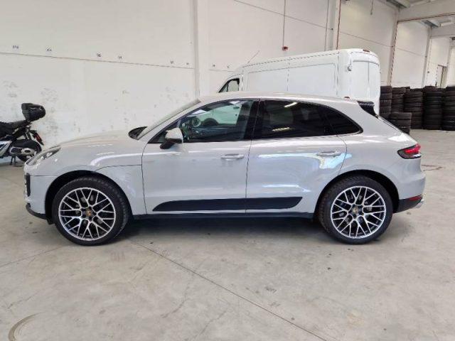 PORSCHE Macan 2.0