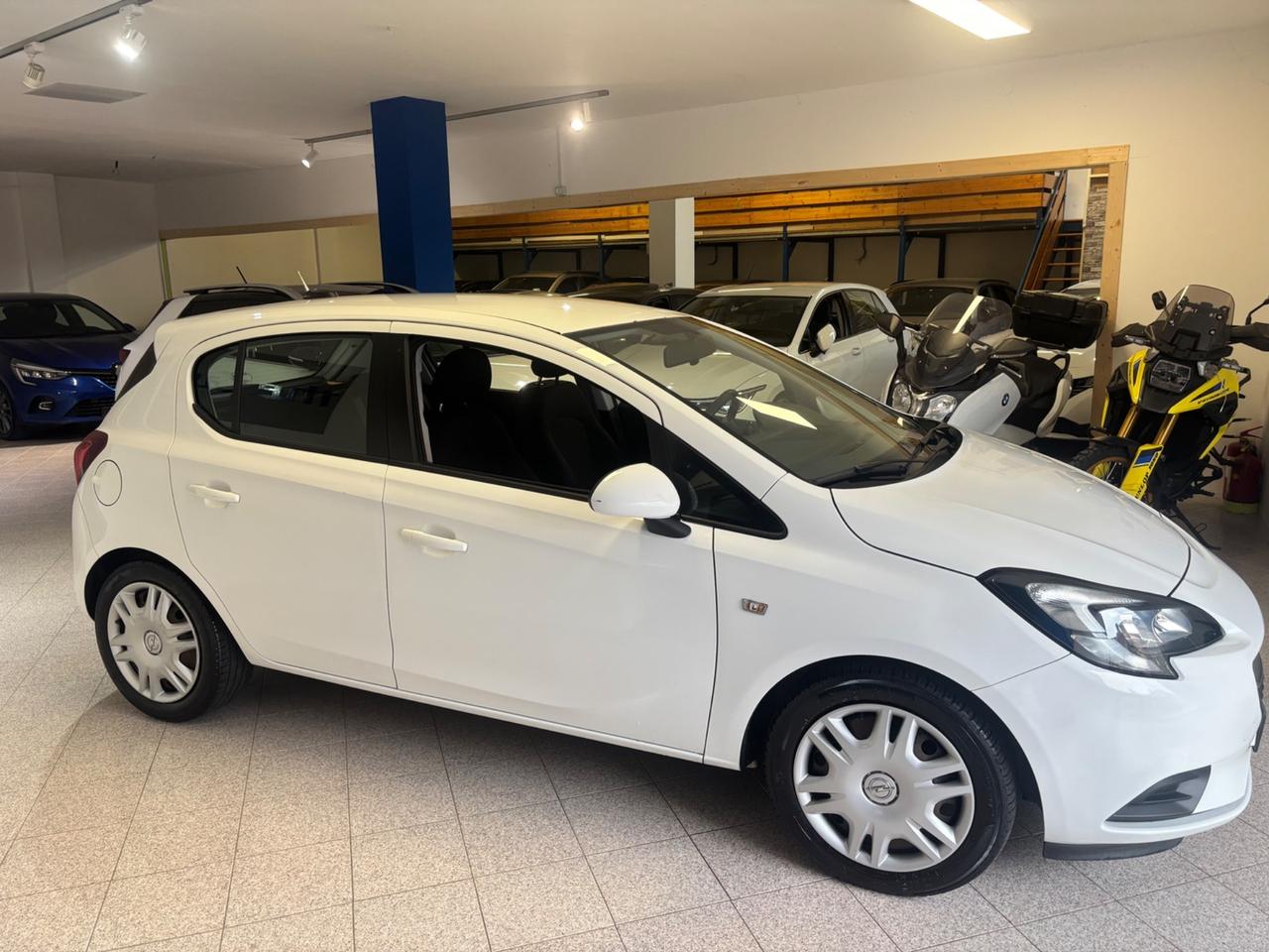Opel Corsa 1.2 5 porte n-Joy