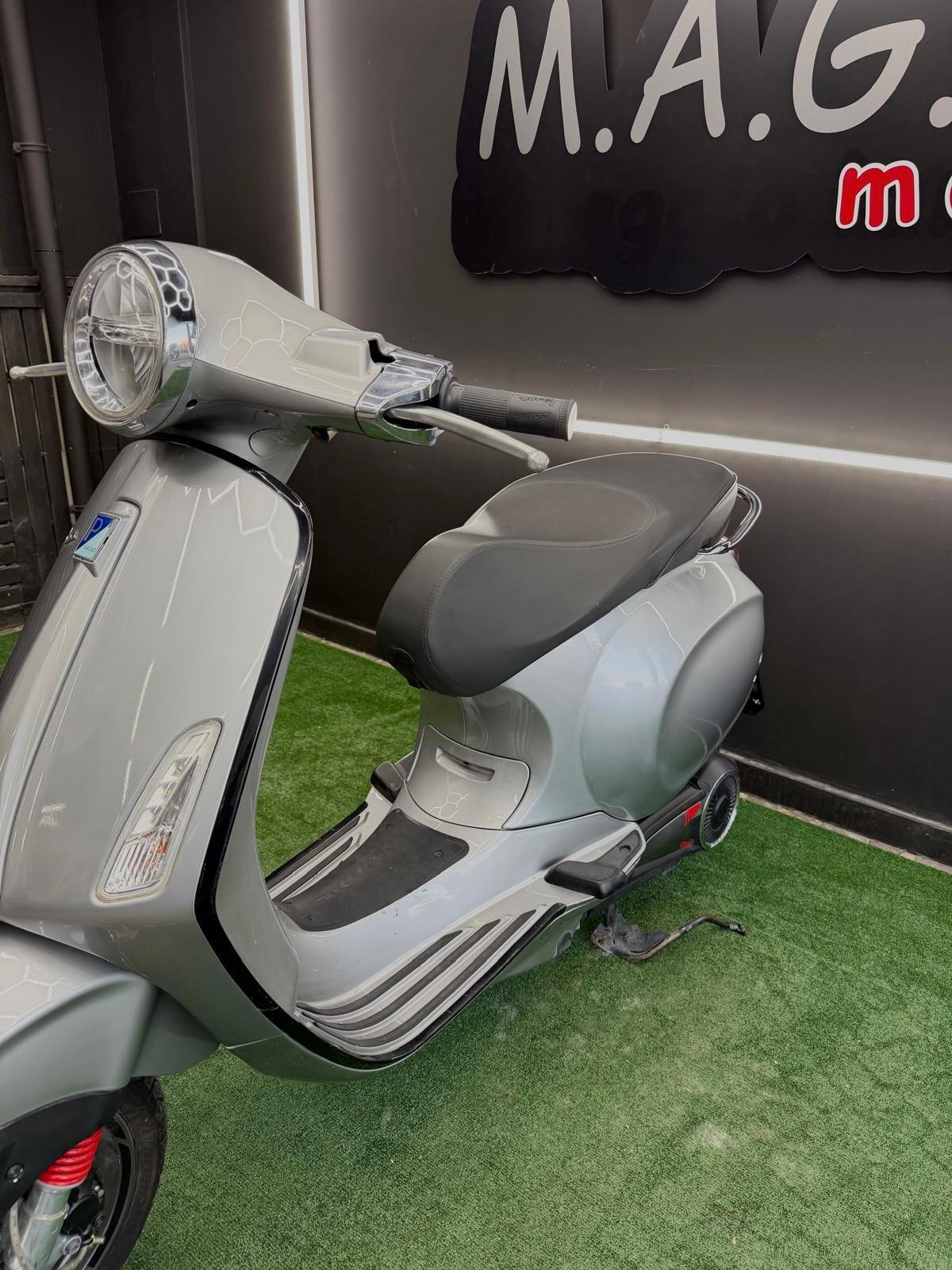 Piaggio Vespa 125 Primavera