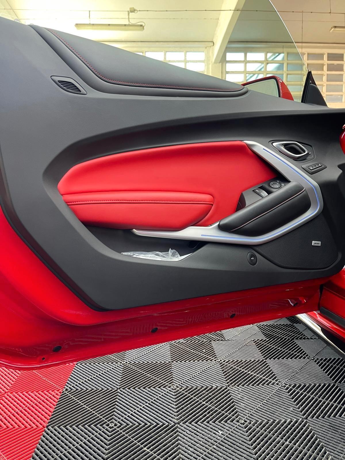 Chevrolet Camaro 6.2L V8