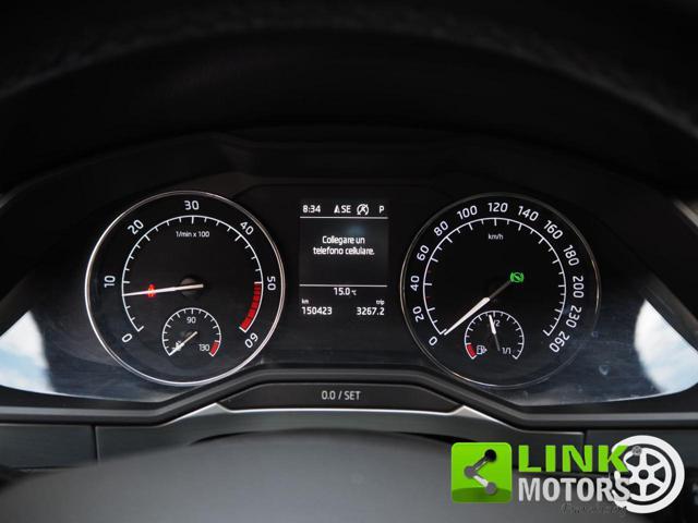 SKODA Superb 2.0 TDI DSG Wagon Executive