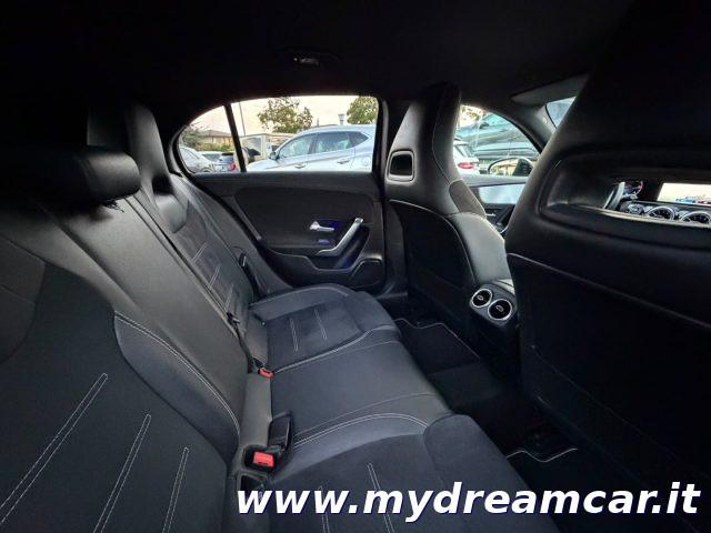 MERCEDES-BENZ A 180 d Automatic Premium Night Edition LUCI AMBIENTE