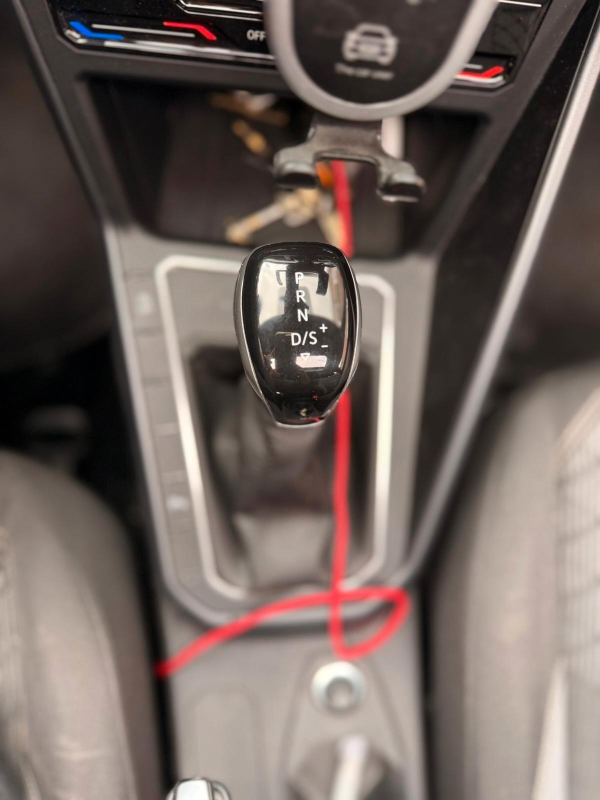 Volkswagen Taigo 1.5 TSI ACT 150 CV DSG R-Line