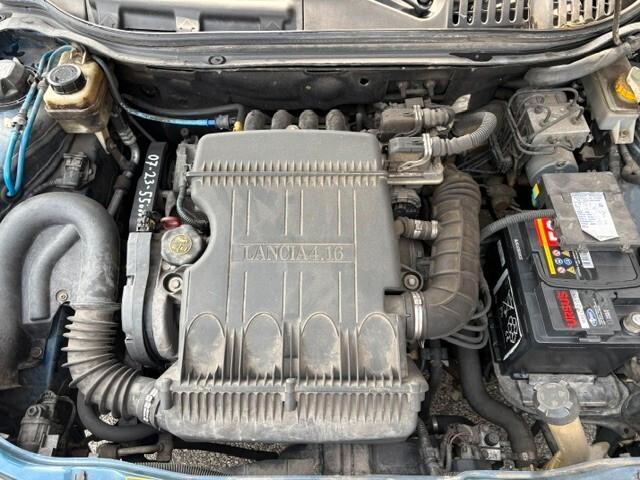 Lancia Y 1.2i 16V cat LX