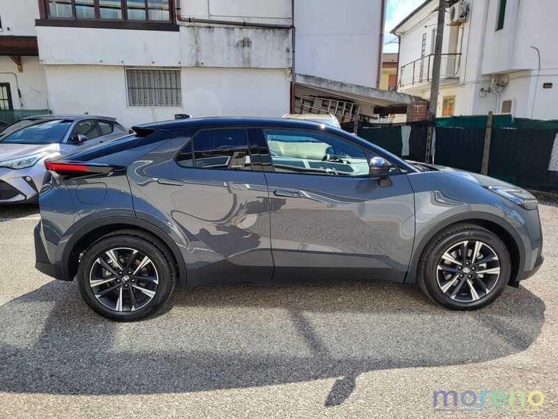 Toyota C-HR 2.0 phev Trend fwd e-cvt