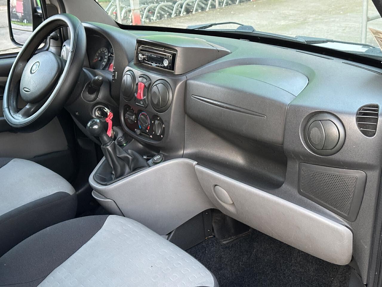 Fiat Doblò 1.3 Multijet 7 POSTI GANCIO TRAINO NEOPATENTATI