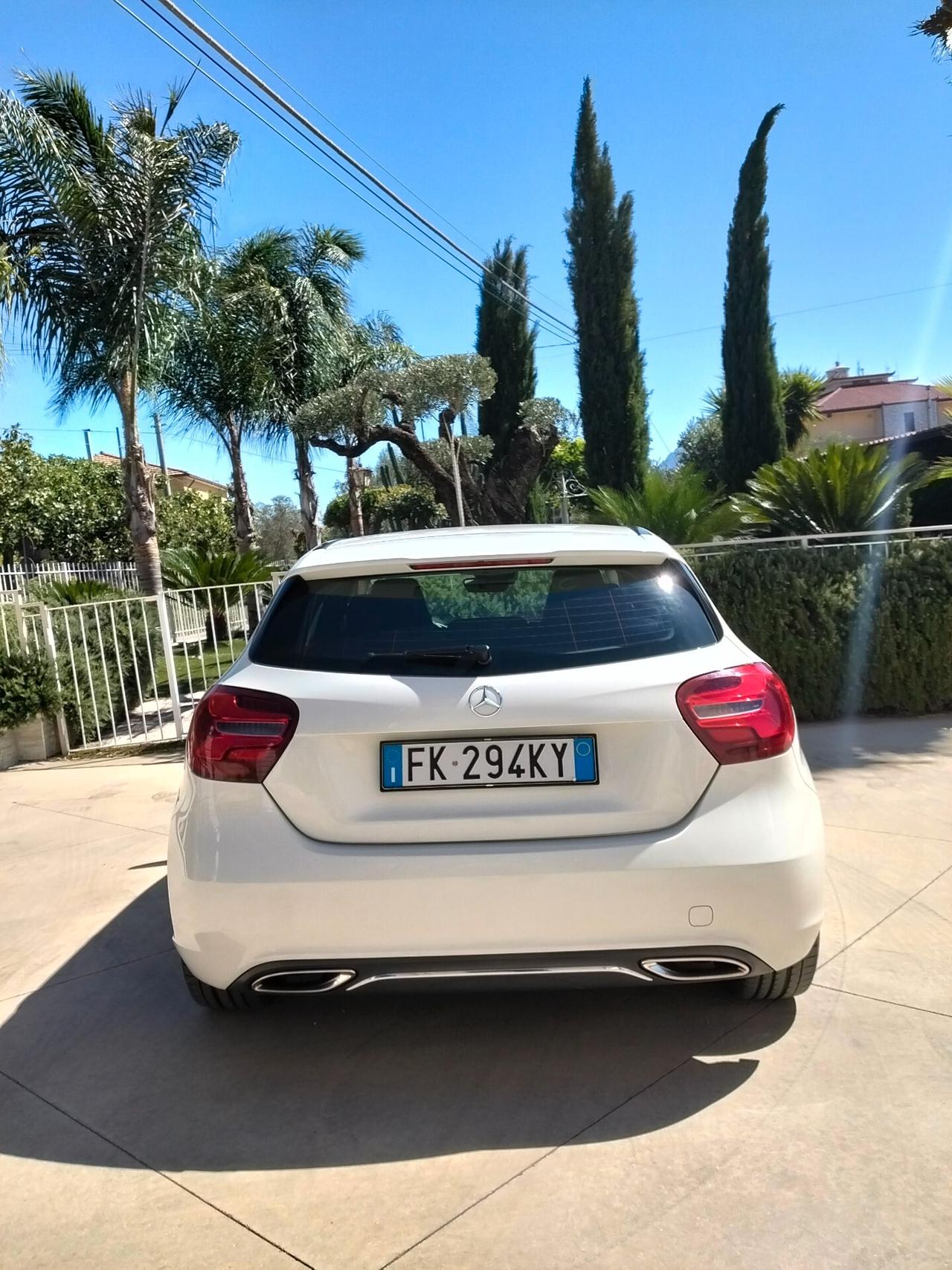 Mercedes-benz A 180 d Premium