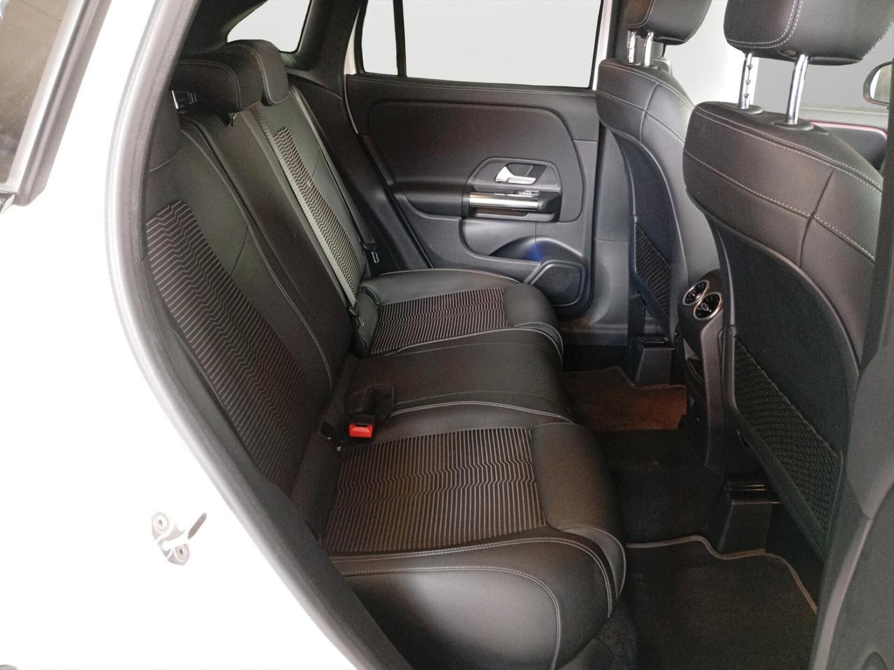 Mercedes-benz GLA 200 d Automatic 4Matic Premium AMG LUCI AMBIENT DISPLAY FULL HD GRANDE