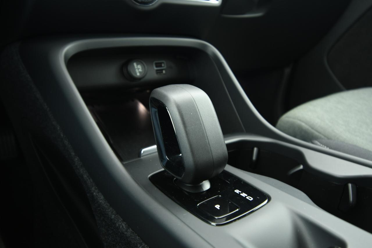 VOLVO XC40 1.5 t4 recharge phev Core auto NEOPATENTATI+APP CONNECT
