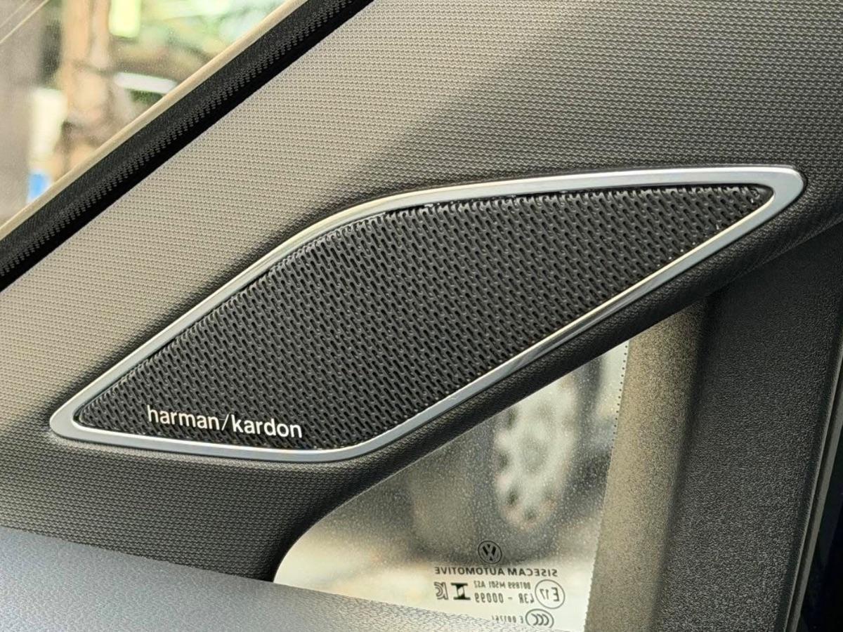Volkswagen Golf 8 GTI 2.0 TSI 245CV