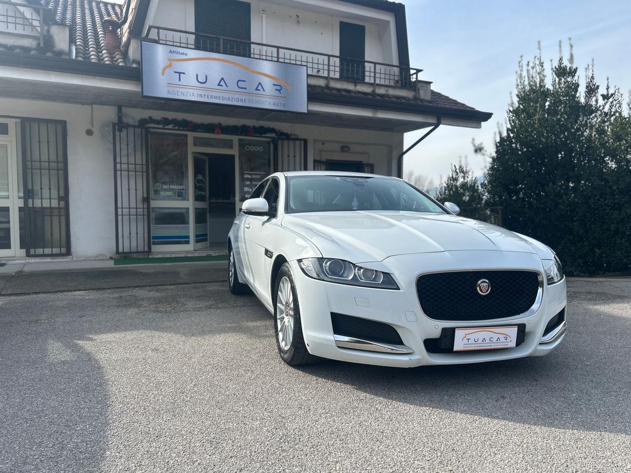 Jaguar XF E-Performance Business Prestige