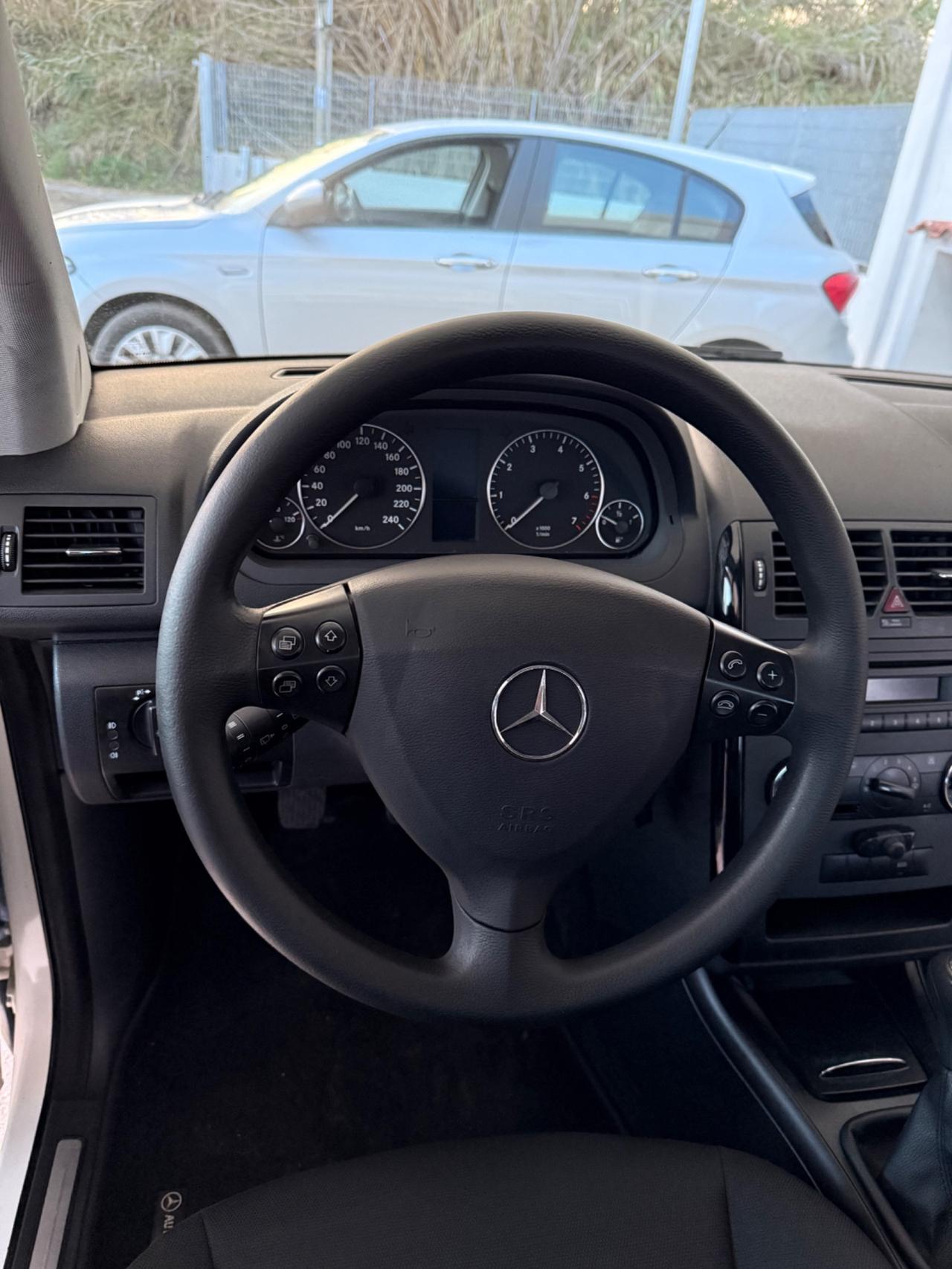 Mercedes-benz A 160 BlueEFFICIENCY Executive