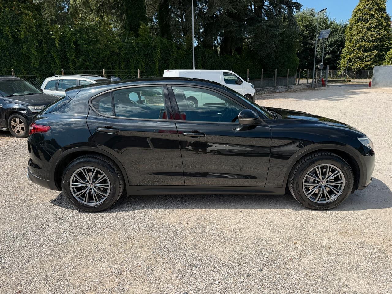 Alfa Romeo Stelvio 2.2 Turbodiesel 190 CV AT8 Q4 Business