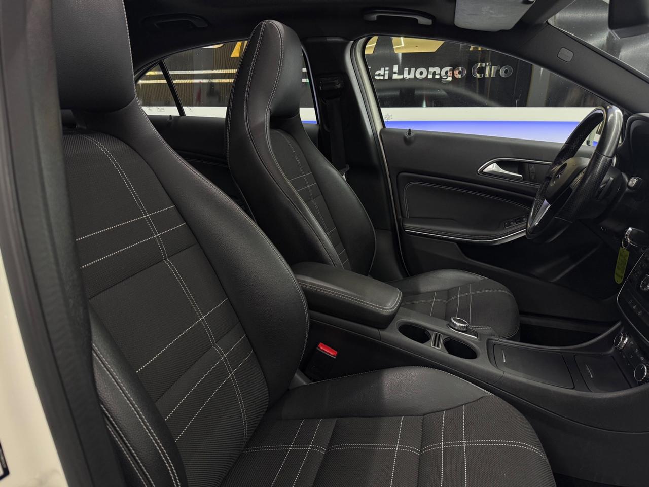 Mercedes Classe A Automatic Night Edition Iper Full