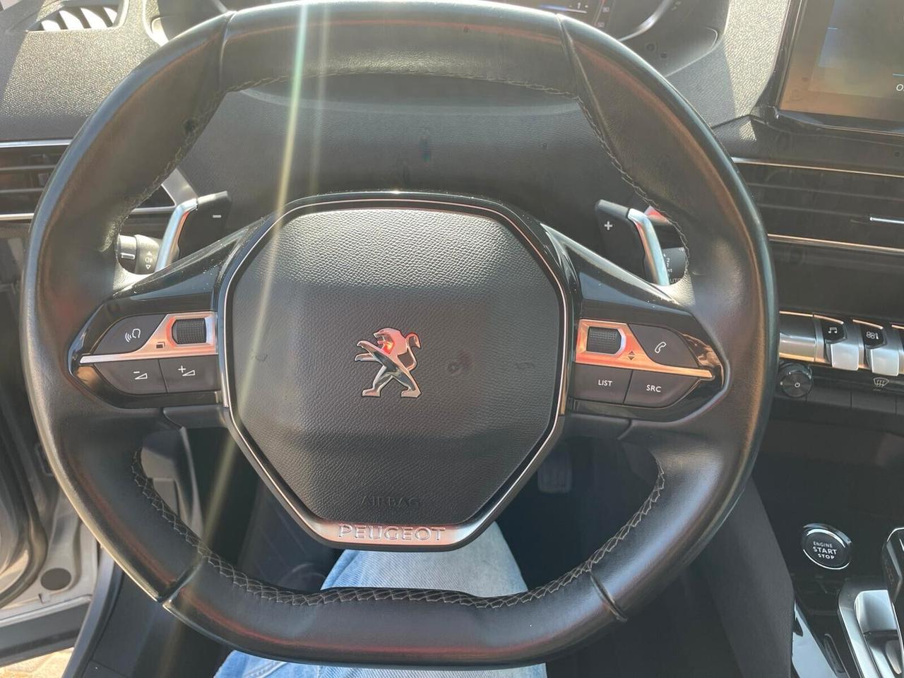Peugeot 3008 BlueHDi 130 S&S EAT8 Allure