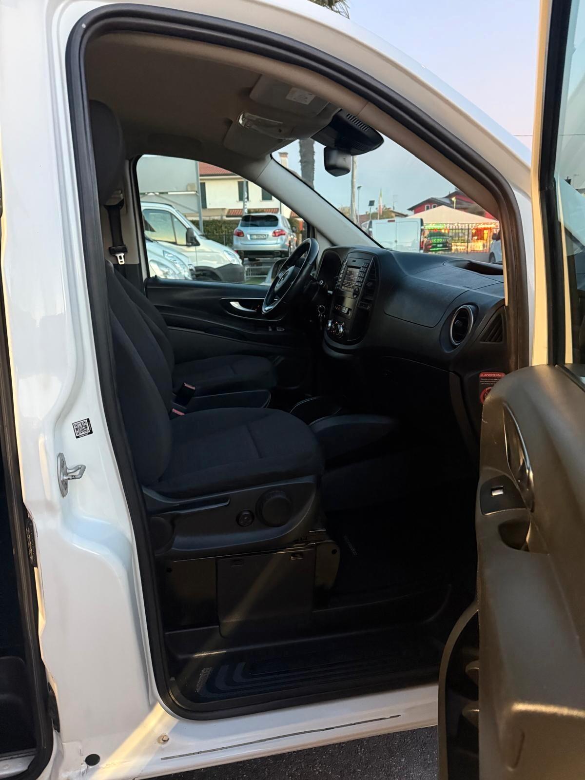 Mercedes Benz 116 CDI AUTOMATICO 6 POSTI AUTOCARRO MIXTO COMPACT