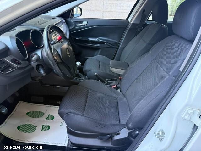 Alfa Romeo Giulietta 1.6 JTDm-2 Distinctive Gancio