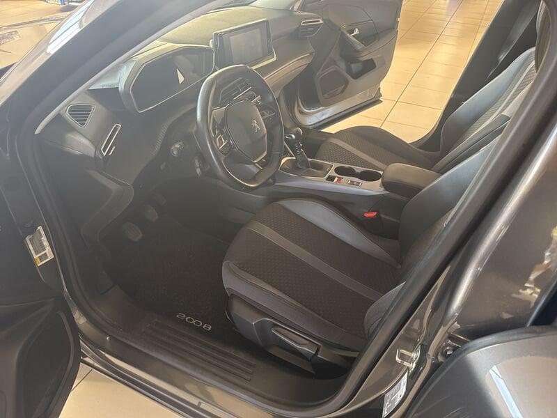 Peugeot 2008 2008 PureTech 100 S&S Allure