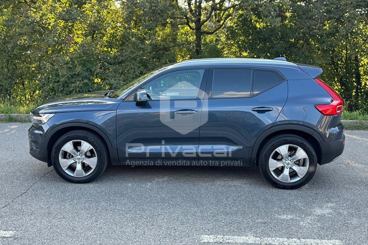 VOLVO XC40 T2 Geartronic Momentum Pro
