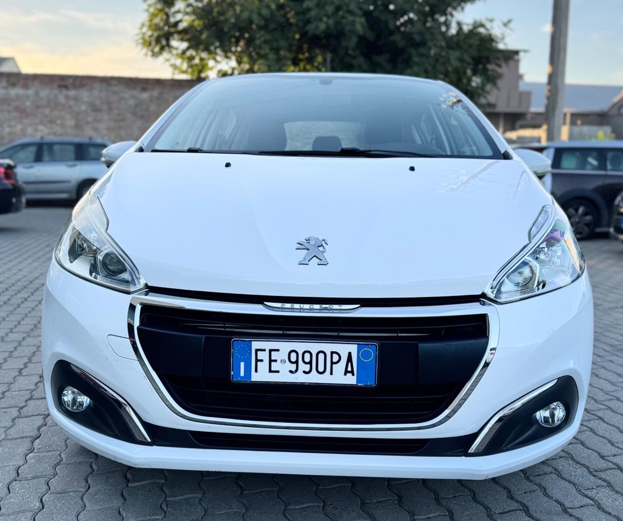 Peugeot 208 PureTech 82 5 porte Allure