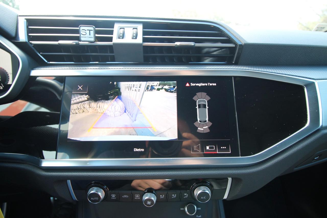 Audi Q3 SPB 45 TFSI e Identity Black|2024