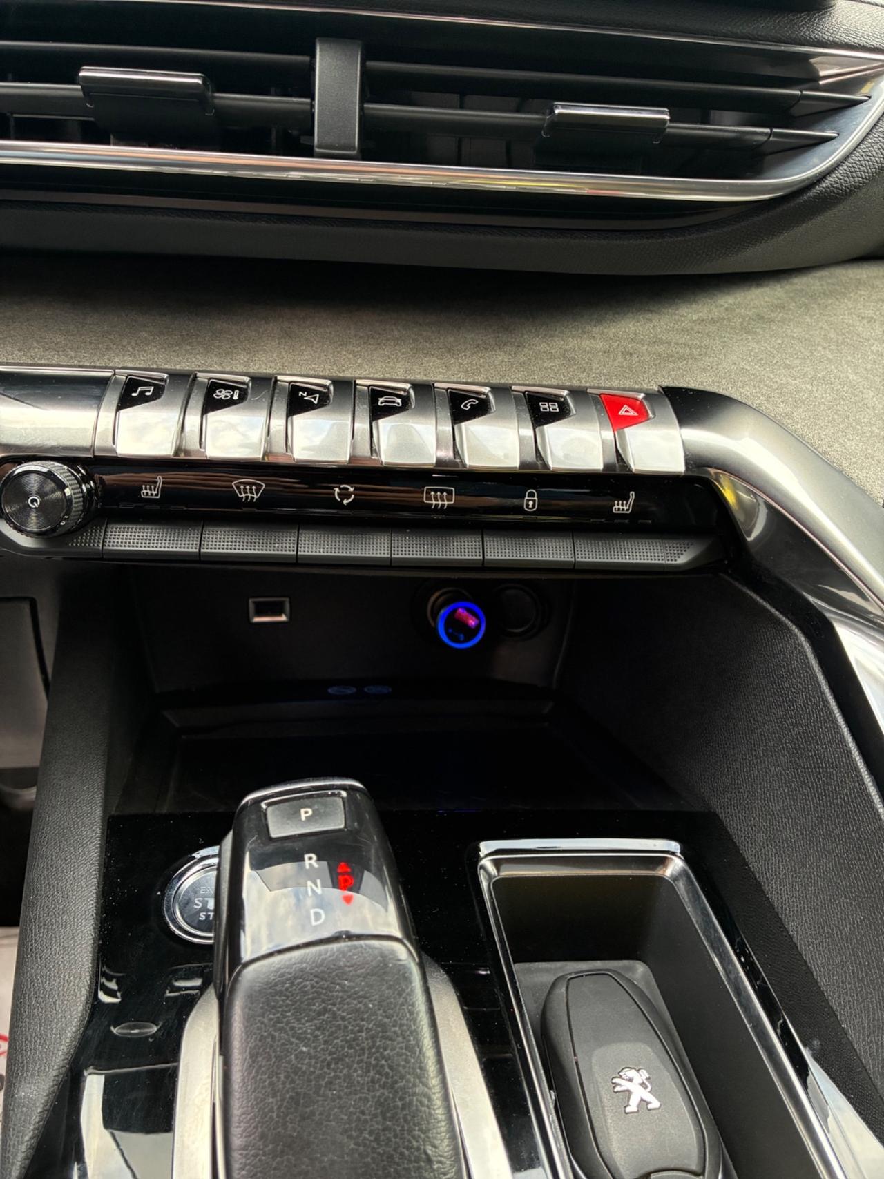 Peugeot 3008 1.5HDI EAT8 GT Line - 2021