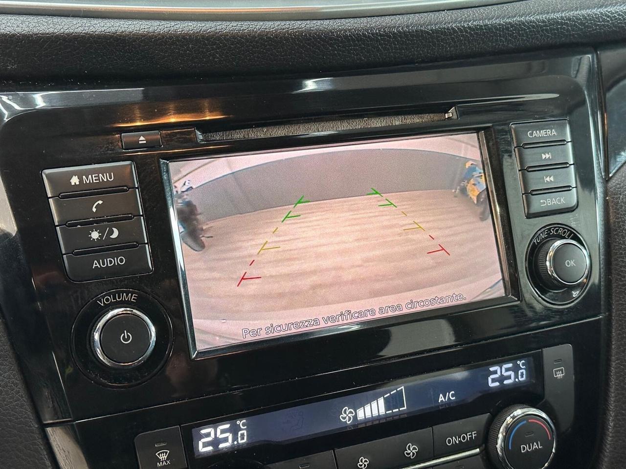 Nissan Qashqai 1.6 dCi 2WD Tekna