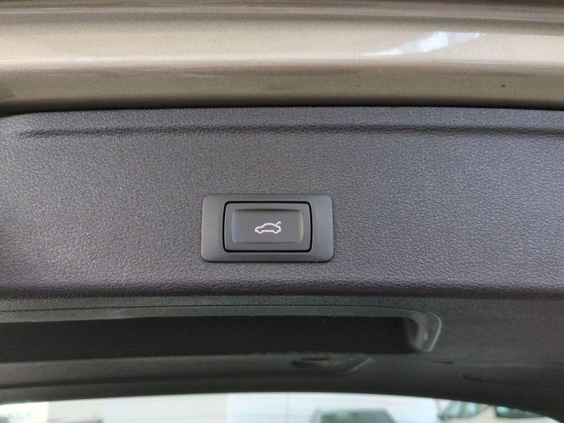 Audi A4 allroad quattro 2.0 40 TDI QUATTRO S TRON. ID. CONTRAST