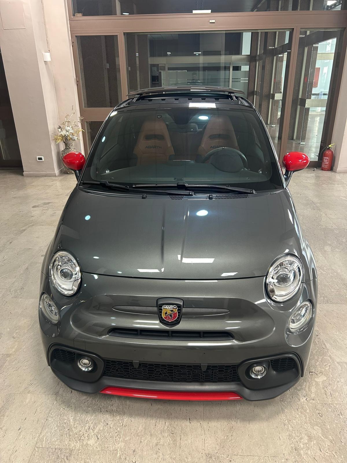 Abarth 595 1.4 Turbo T-Jet 180 CV Competizione
