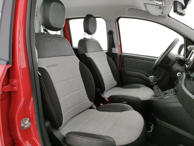 FIAT Panda 1.0 FireFly S&S Hybrid Cross Clima Autom