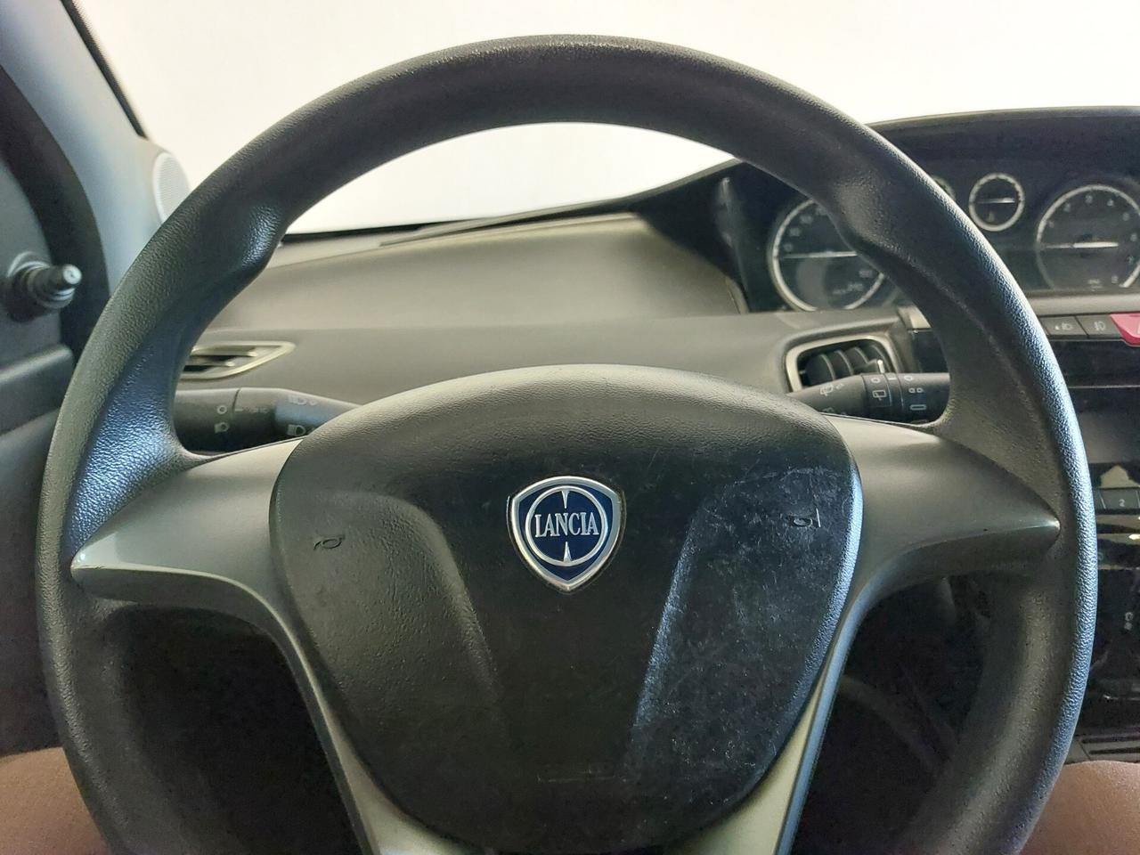 LANCIA Ypsilon 3ª serie Ypsilon 1.2 69 CV 5 po...